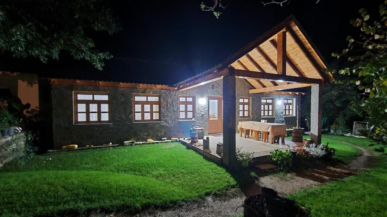 Bujtina Peshtan Guesthouse&Camping Tepelene Exterior foto